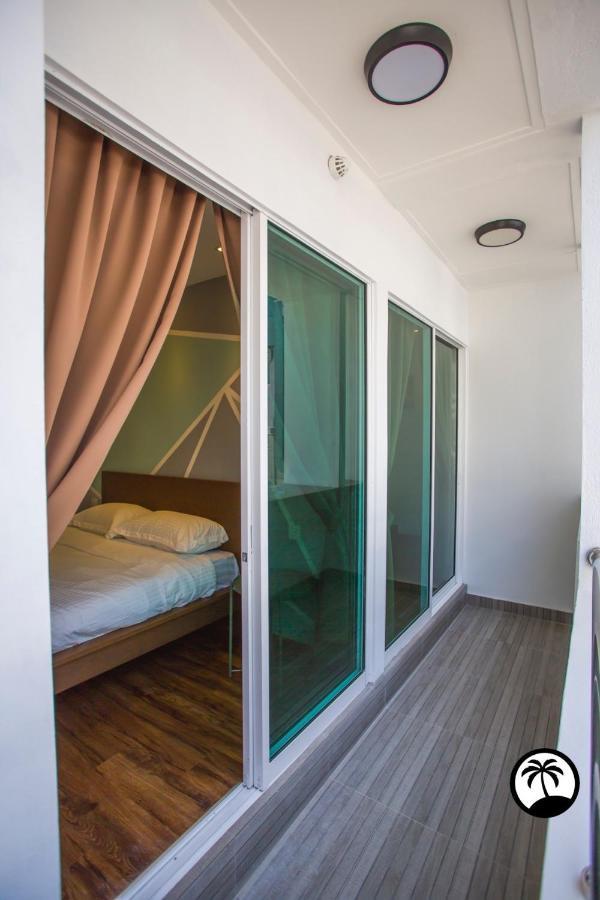 Paradise Suite At Asiacity Кота-Кінабалу Екстер'єр фото